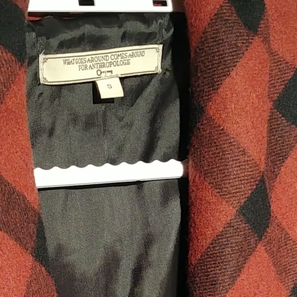 Small Cropped Plaid Wool Jacket w/ Asymmetric Zip - Picture 4 of 5